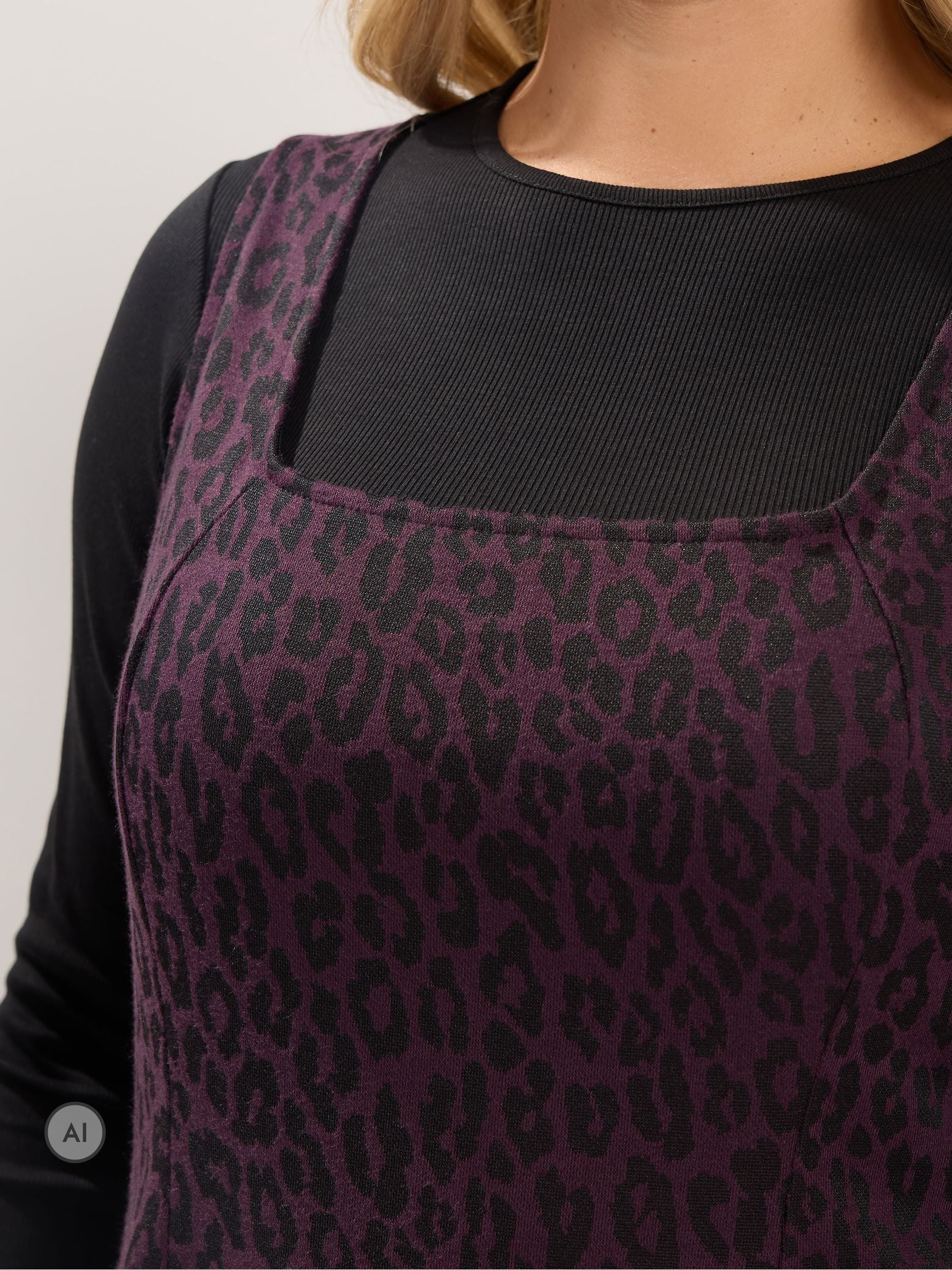 h*)様 URSINA EMBROIDERED PINAFORE 7-9y Comprar Yours Curve Square Neck Animal Pinafore Dress from Next Brazil