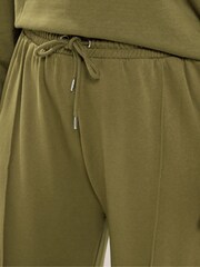 Yours Curve Green Off Shoulder Sweatshirt & Wide Leg Joggers Set - Image 4 of 6