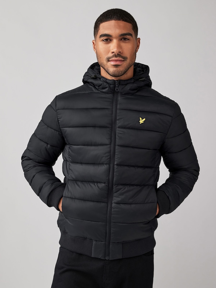 Schwarz - Lyle & Scott, wattierte Pufferjacke - Bild 1 von 5 Schwarz - Lyle & Scott, wattierte Pufferjacke - Bild 1 von 5
