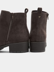 Yours Curve Brown Extra Wide Fit Faux Suede Chelsea Boots - Image 5 of 5