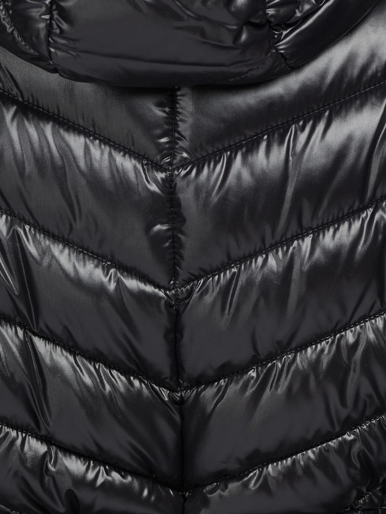 Barbour® International Darley Moore Longline Puffer Quilted Coat - Image 9 of 9