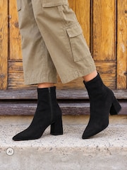Juoda - Novo Wide Fit Kat Mid Block Chisel Toe Ankle Boots - 1 paveikslėlis iš 6