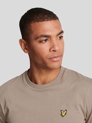 Lyle & Scott Natural Crew Neck Cotton T-Shirt - Image 3 of 5