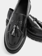أسود - Yours Curve Tassel Cleated Casual Loafers In Wide E Fit - صورة 5 من 5