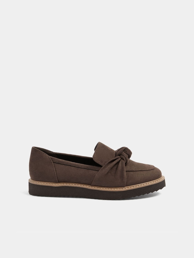 Yours Curve Faux Suede Knot Loafers - صورة 2 من 5