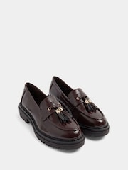 بني - Yours Curve Tassel Cleated Casual Loafers In Wide E Fit - صورة 3 من 5