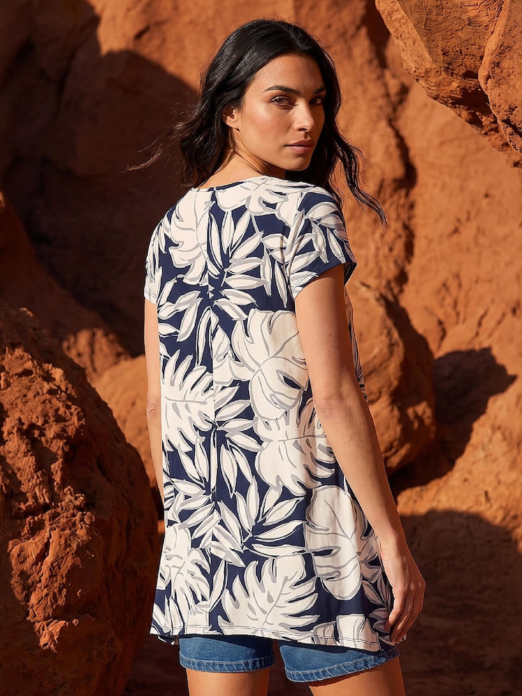Roman White Palm Leaf Print Hanky Hem Tunic Top - Image 2 of 4 Roman White Palm Leaf Print Hanky Hem Tunic Top - Image 2 of 4