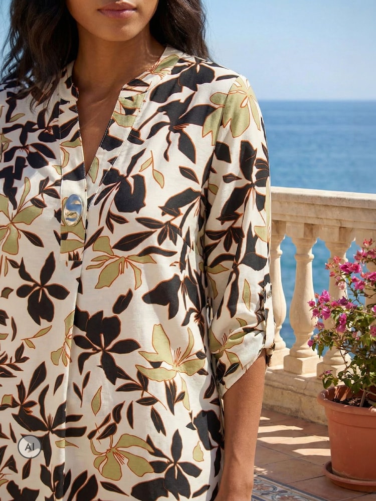 Roman White Floral Buttoned V-Neck Top - Image 4 of 4 Roman White Floral Buttoned V-Neck Top - Image 4 of 4
