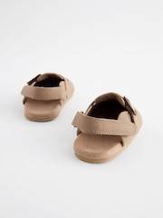 Neutral Pram Clogs (0-2mths) - Image 5 of 7