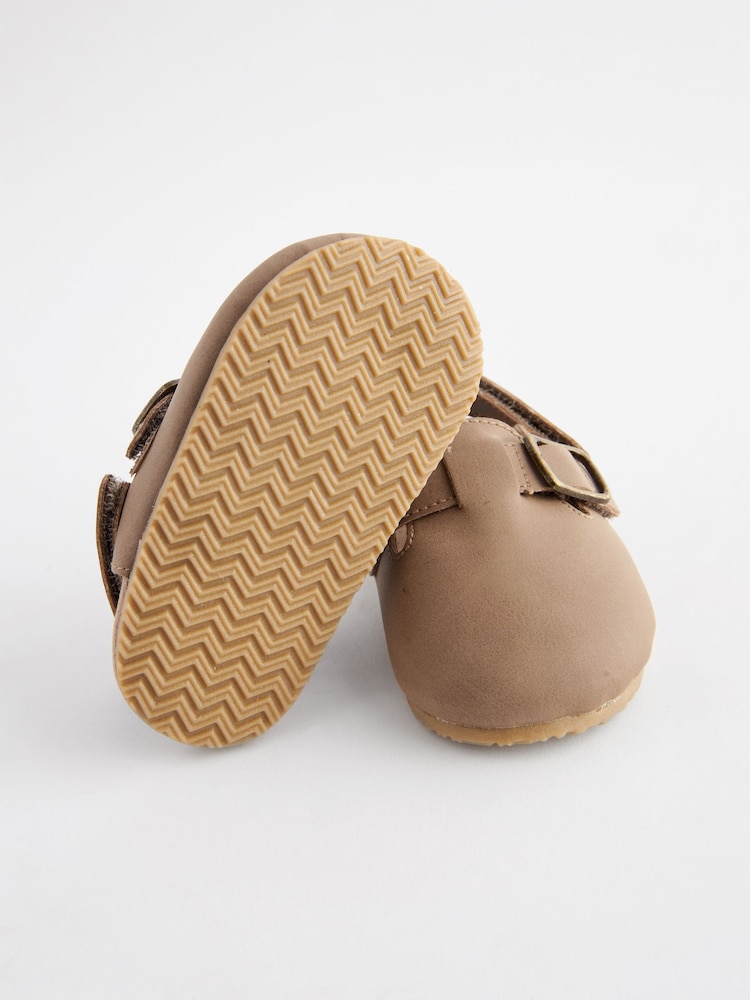 Neutral Pram Clogs (0-2mths) - Image 7 of 7
