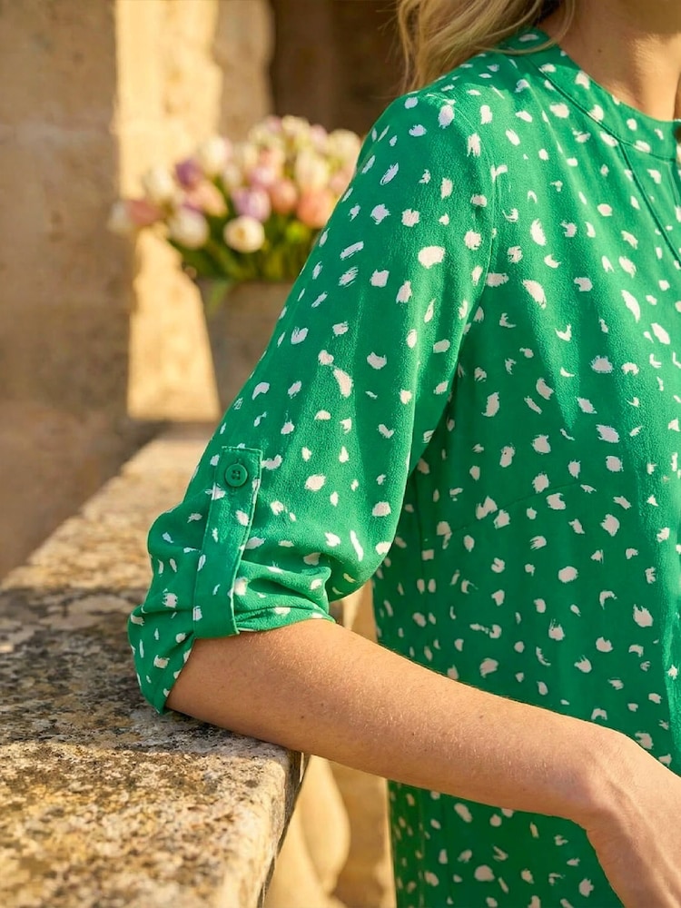 Roman Green Abstract Spot Print V-Neck Tunic Top - Image 4 of 4 Roman Green Abstract Spot Print V-Neck Tunic Top - Image 4 of 4