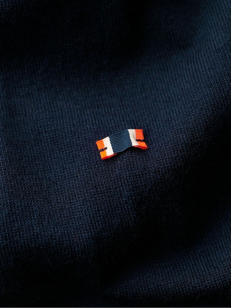 Azul marino más oscuro - Jersey entallado de cuello vuelto de merino de Superdry - Imagen 6 de 6 Azul marino más oscuro - Jersey entallado de cuello vuelto de merino de Superdry - Imagen 6 de 6