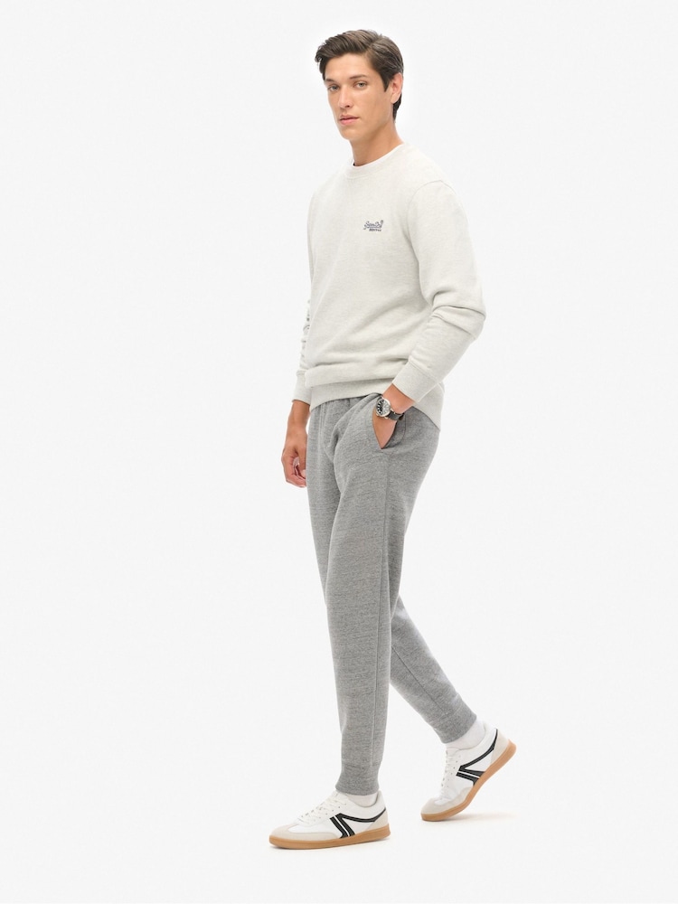 Dunkelgrau meliert mit Flecken - Superdry Essential Jogginghose mit Logo - Bild 2 von 6 Dunkelgrau meliert mit Flecken - Superdry Essential Jogginghose mit Logo - Bild 2 von 6