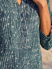 Roman Green Textured Abstract Print V-Neck Stretch Tunic Top - Image 4 of 4
