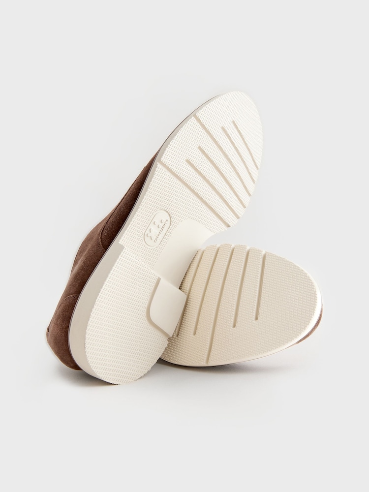 Braun - Derby-Schuhe aus Veloursleder - Bild 6 von 6 Braun - Derby-Schuhe aus Veloursleder - Bild 6 von 6