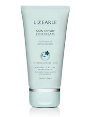 Liz Earle The Winter Comfort Collection (Worth £86.50) - Image 6 of 8