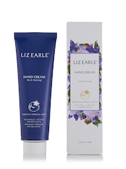 Liz Earle The Winter Comfort Collection (Worth £86.50) - Image 8 of 8