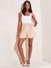 Lipsy Cream Pocket Tailored Shorts - Image 3 of 4