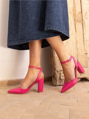 Novo Pink Regular Fit Ivie Ankle Point Two Part Courts - Image 1 of 6