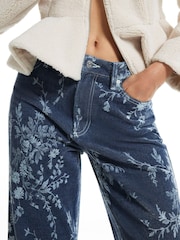 River Island Relaxed Straight Leg Printed Jeans - Image 2 de 4