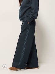 Bleu - PixieGirl Petite Satin Trim Wide Leg Trousers & Jacket Set - Image 5 sur 7