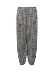 PixieGirl Petite Grey Check Crinkle Balloon Trousers - Image 6 of 6