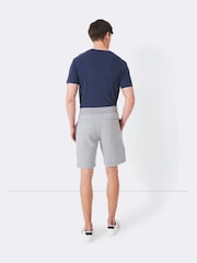 Grijs - Crew Clothing sweatshorts met gekruiste roeispanen - Image 3 of 4