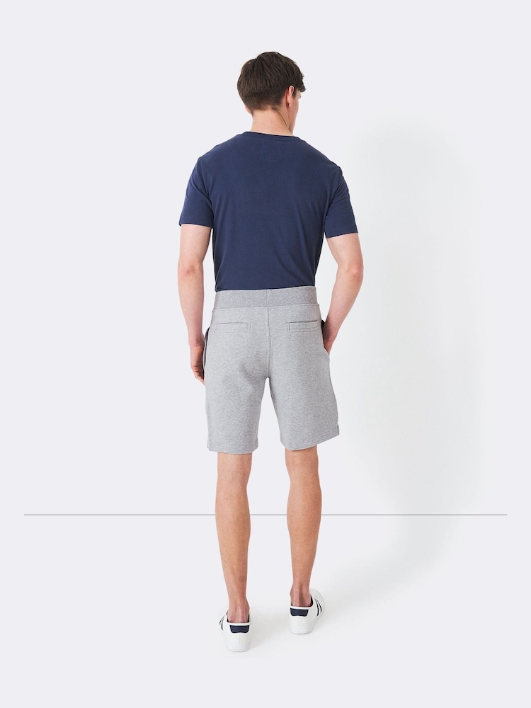 Grijs - Crew Clothing sweatshorts met gekruiste roeispanen - Image 3 of 4
