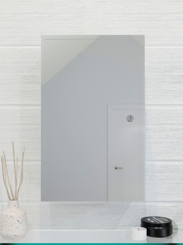 Croydex Trent Lockable Cabinet - Image 1 of 4 Croydex Trent Lockable Cabinet - Image 1 of 4