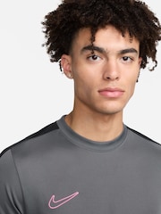 Темно-серый - Nike футболка Dri-FIT Academy Training - Изображение 4 из 5