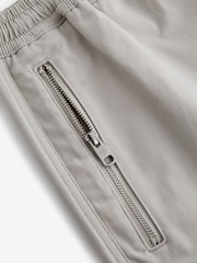 Bone Smart Zip Pocket Cargo Shorts - Image 9 of 12