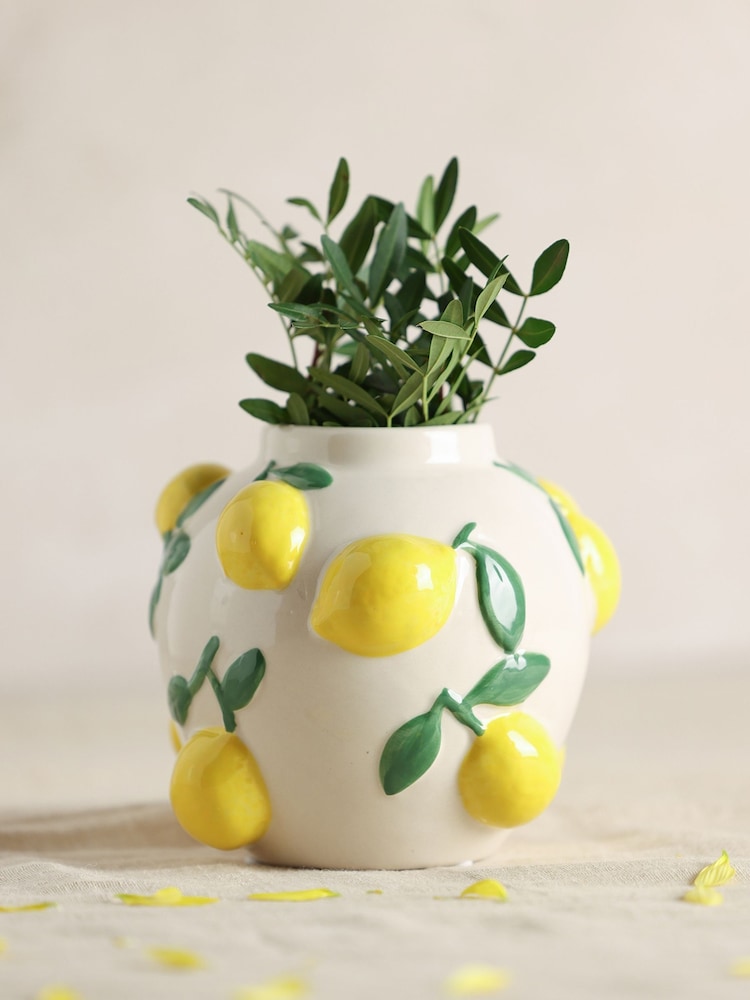 Widdop White Vase With Lemons - Image 2 of 4 Widdop White Vase With Lemons - Image 2 of 4