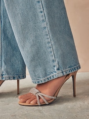 Nue - Forever Comfort® Sandales à nœud en forme de bijou - Image 3 de 9