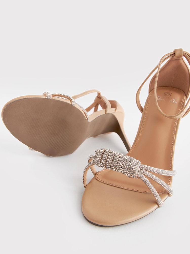Nue - Forever Comfort® Sandales à nœud en forme de bijou - Image 9 de 9