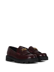 Linzi Red Remy Loafers with Fringe Detail And Gold Chain - Image 4 of 5