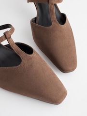 rjava - Natikači s T-paščkom in oglatim sprednjim delom Forever Comfort® - Slika 4 iz 5