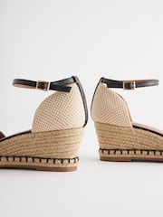 Schwarz-weiß gestreift - Forever Comfort® Schuhe mit geschlossener Zehenpartie und Keilabsatz - Bild 7 von 7