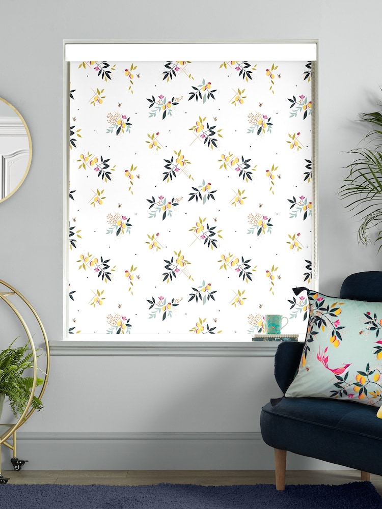 Sara Miller Cornflower Blue Lemon Cluster Made to Measure Roller Blinds - Image 2 of 5