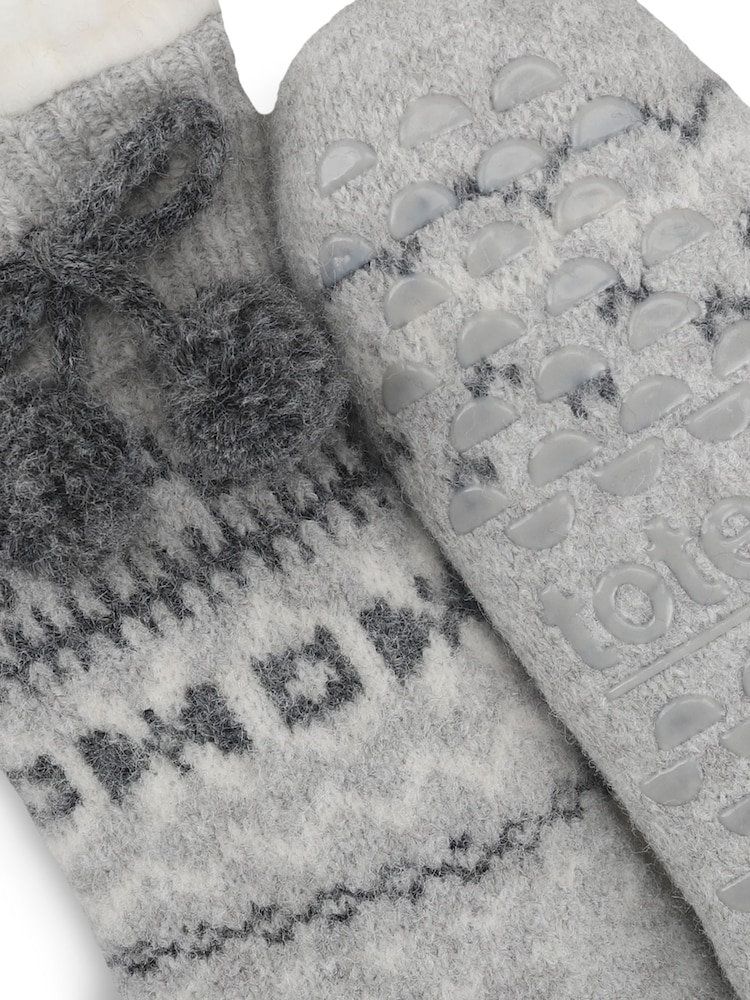 Totes Grey Fair Isle Knit Slipper Socks with Sherpa Lining - Image 5 of 5