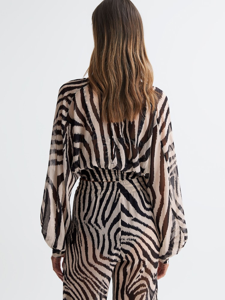 Reiss Black/White Farley Zebra Print Cropped Plunge Neck Blouse - Image 4 of 4 Reiss Black/White Farley Zebra Print Cropped Plunge Neck Blouse - Image 4 of 4