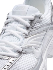 Nike White Air Max Moto 2K Trainers - Image 6 of 8