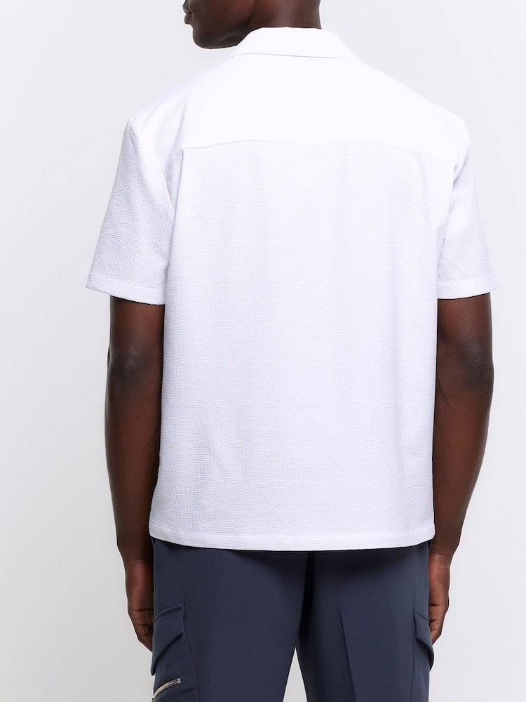 River Island Off white Short Sleeve Seersucker Revere Shirt - Image 2 of 4