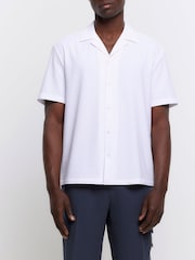 River Island Off white Short Sleeve Seersucker Revere Shirt - Image 3 of 4