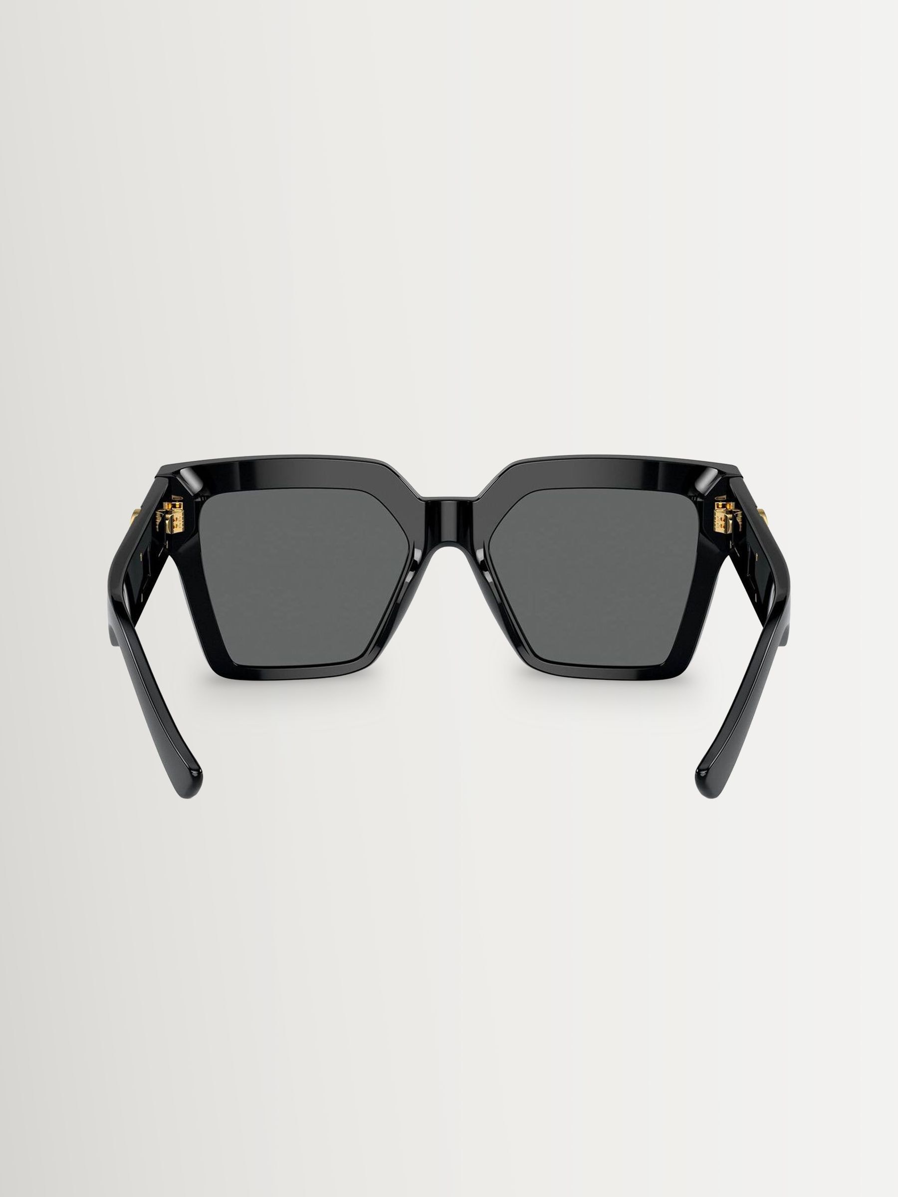 Buy Versace Великі чорні сонцезахисні окуляри з сайту Next Ukraine