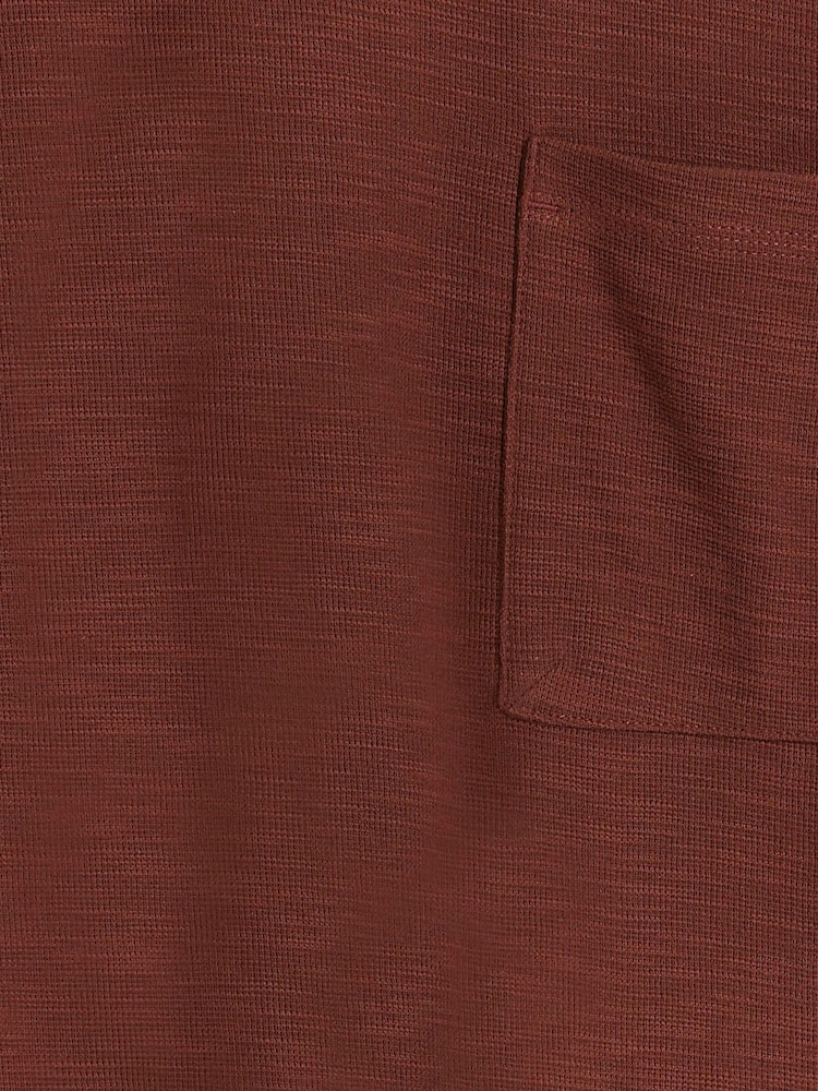 River Island Marron Regular Fit 100% Cotton Slub Pocket T-Shirt - Image 6 of 6 River Island Marron Regular Fit 100% Cotton Slub Pocket T-Shirt - Image 6 of 6