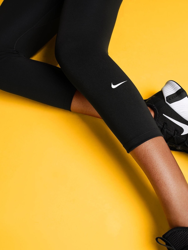 Nike Black One Cropped Leggings - Image 2 of 3