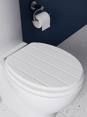 Croydex Portland Soft Close Toilet Seat - Image 1 of 4