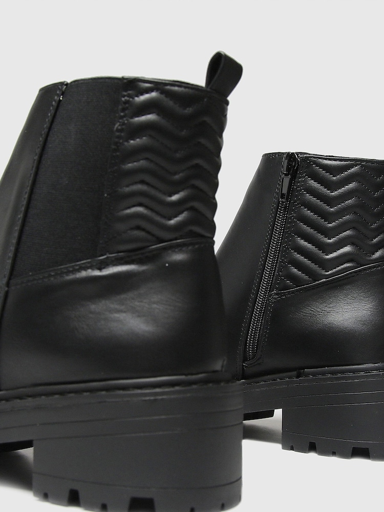 Schuh Adeline Quilt Detail Chelsea Boots - Image 4 of 4