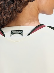 adidas Cream Manchester United 26/27 Third Jersey Crop Top - Image 4 of 5