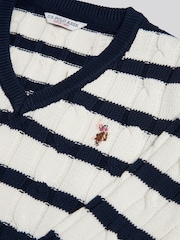 Crema - U.S. Polo Assn. V-Neck Striped Cable Knit Jumper - Imagen 2 de 2